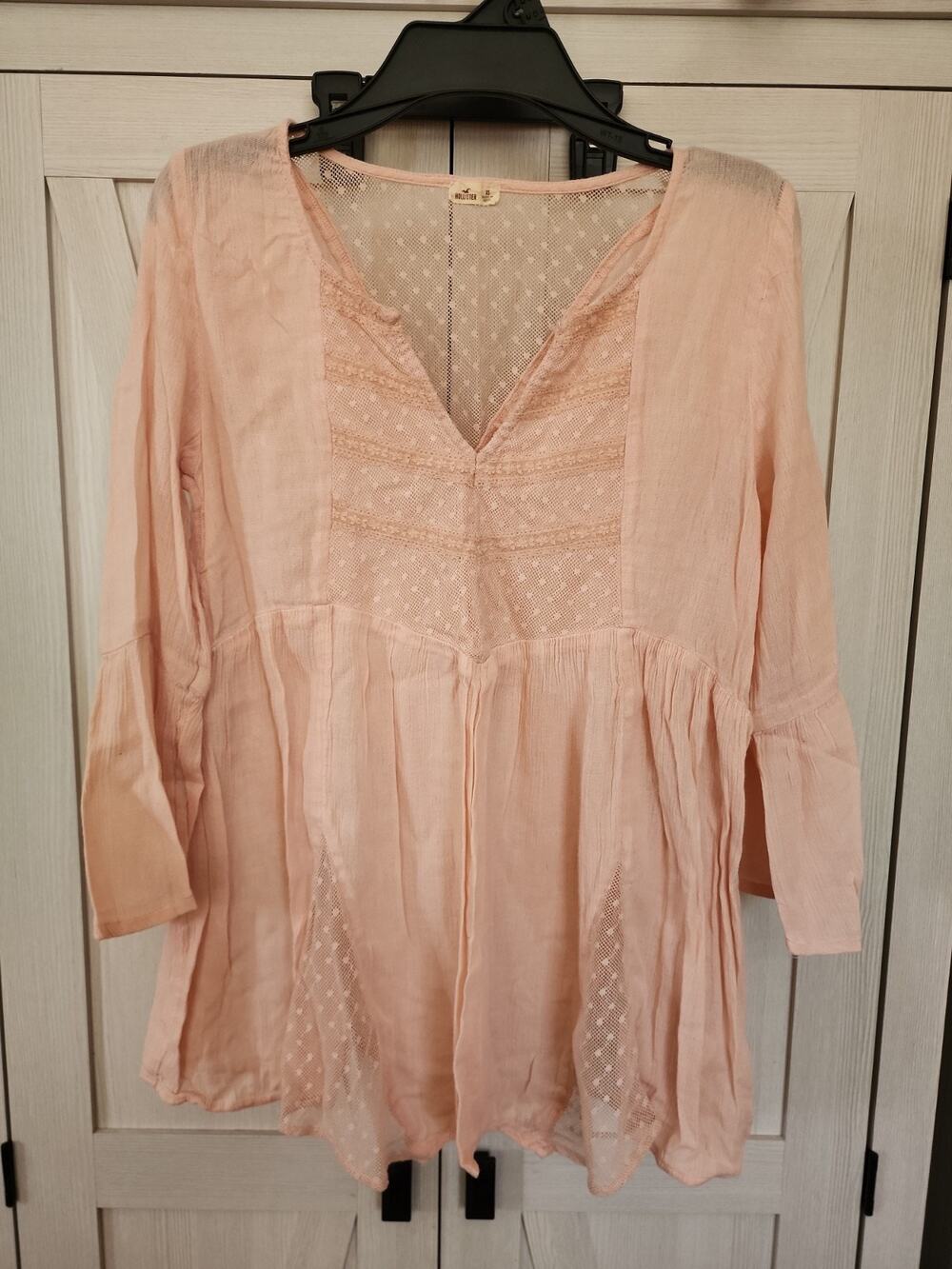 Hollister XS Pink Mid Flutter Sleeve Top